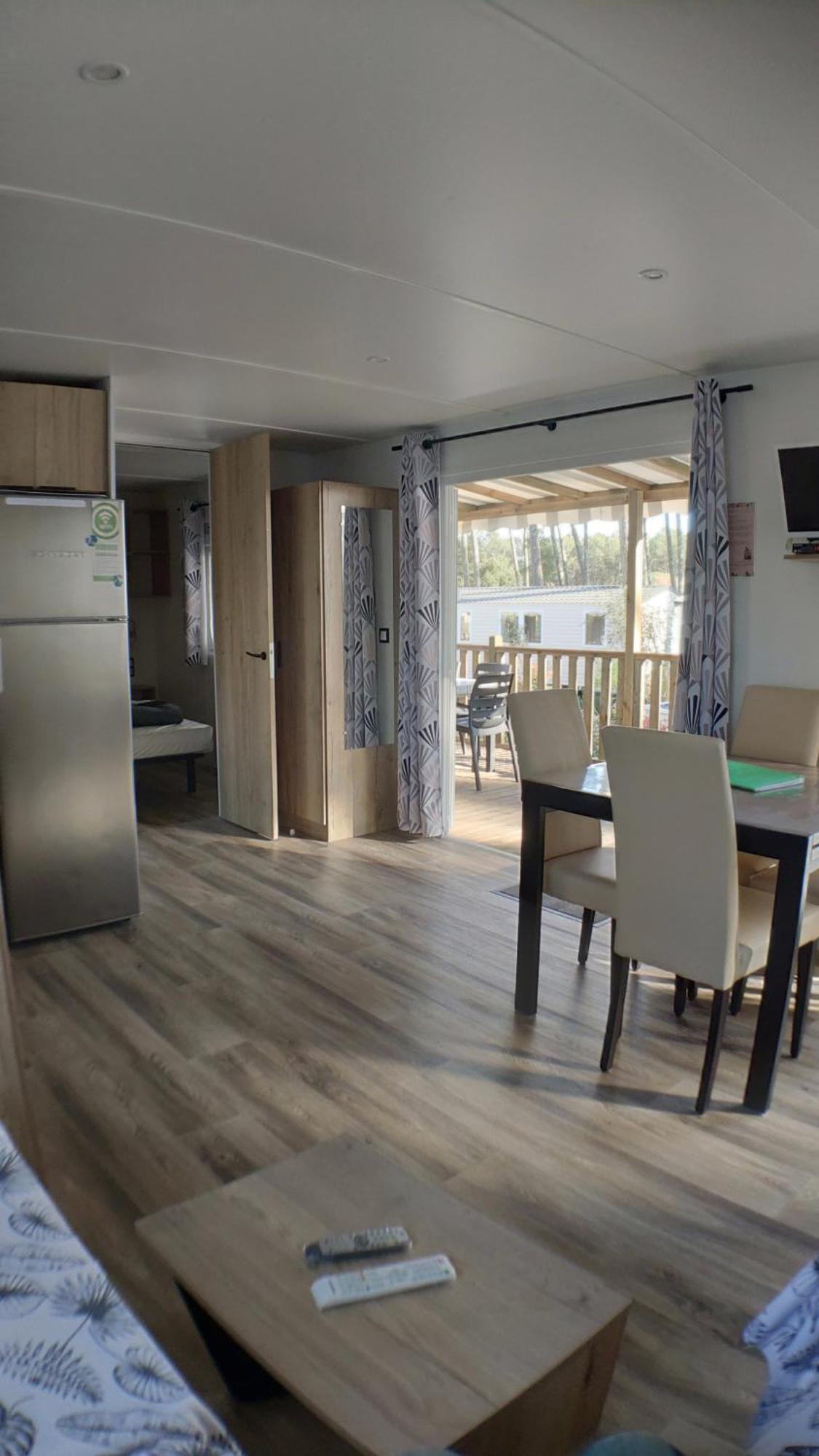 סן-ז'וליין-אן-בורן Mobil Home Tout Confort - Cote Landaise מראה חיצוני תמונה